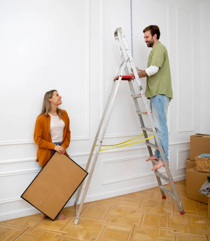 young-couple-moving-new-home-scaled young-couple-moving-new-home-scaled